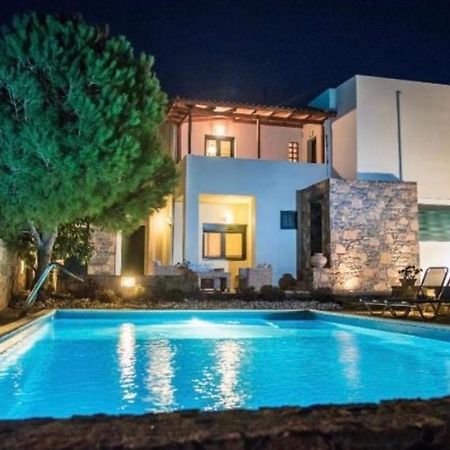 Luxury Villa In Agios Nikolaos With Private Pool Bagian luar foto